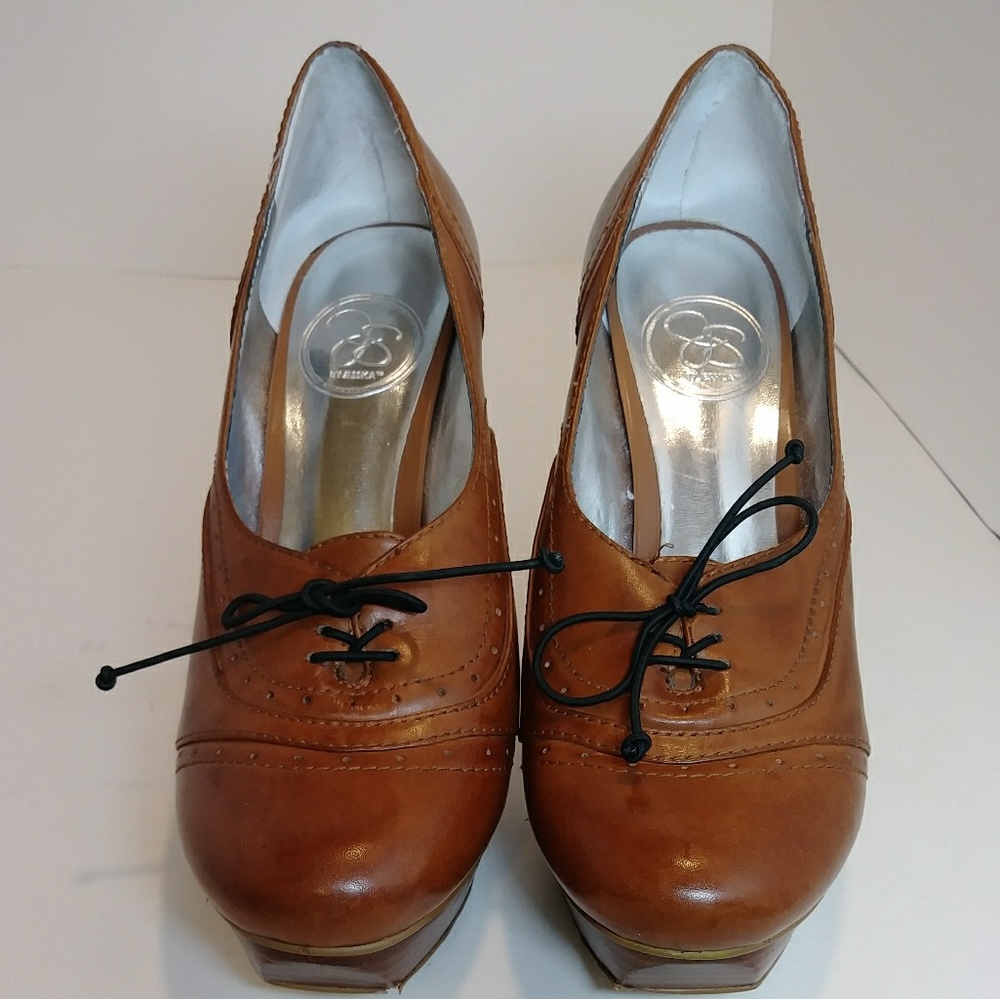 Jessica Simpson oxford lace up pump
